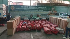 Policía incauta más de S/ 3 millones de mercaderíade contrabando en Villa el Salvador