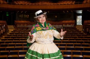 Amanda Portales, quien reunirá en “Arte Puro II” a distintas generaciones de la música peruana en el Gran Teatro Nacional