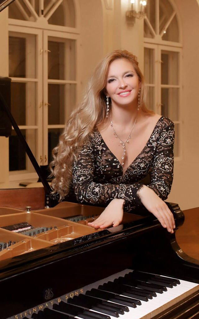 La virtuosa pianista rusa Svetlana Smolina llega al Teatro Municipal de Lima