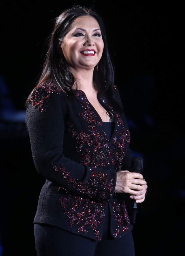 ANA GABRIEL REGRESA AL PERÚ ESTE 27 DE ABRIL CON SU TOUR CLARO DE LUNA